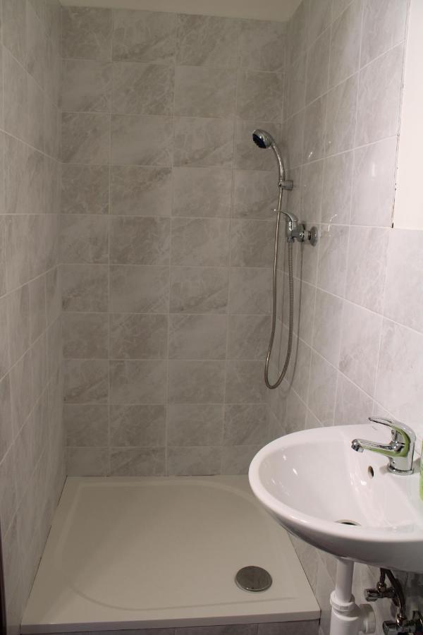 Dluhonska Apartments プルジェロフ エクステリア 写真